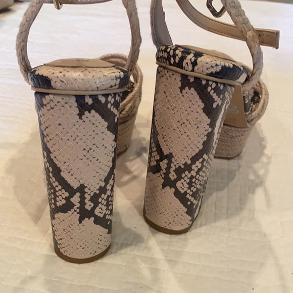 NWT GIANNI BINI shanika platform sandals - Picture 8 of 11